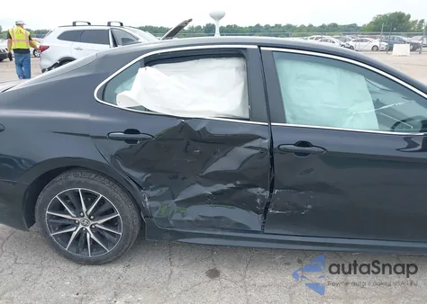 2021 Toyota Camry Se Awd z USA, uszkodzony, nr VIN 4T1G11BK2MU046018